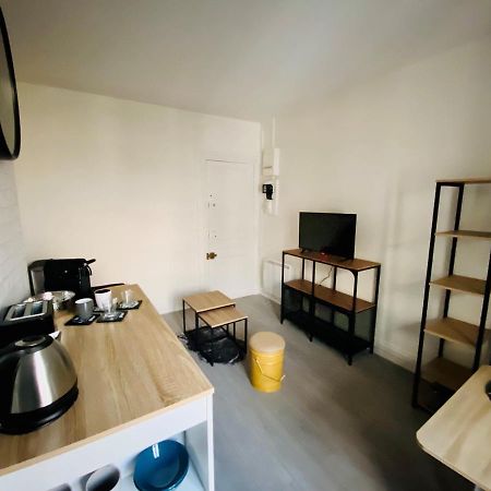 Enghien-Les-Bains: Studio Au Coeur Du Centre Ville. Εξωτερικό φωτογραφία