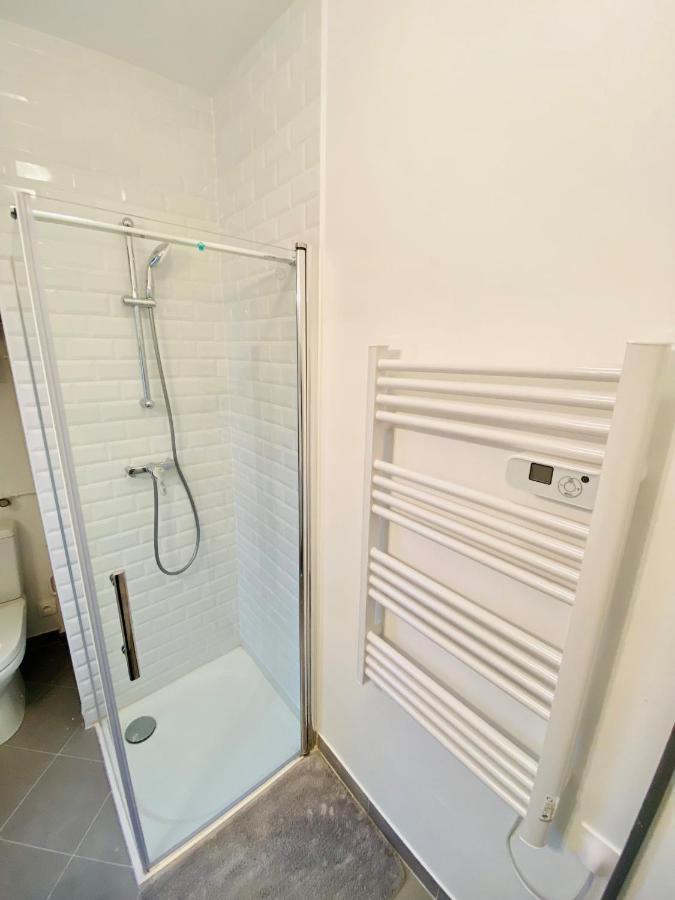 Enghien-Les-Bains: Studio Au Coeur Du Centre Ville. Εξωτερικό φωτογραφία